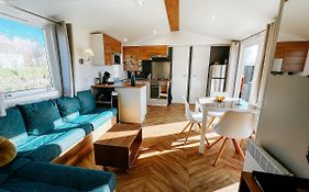 De Strandhoed Renesse, New & Luxe Chalet With Garden En Close To Centrum & Beach!